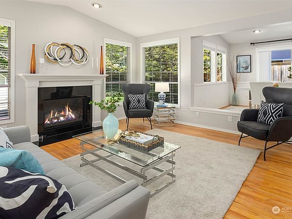 3rd image of 11425 SE 67th Place