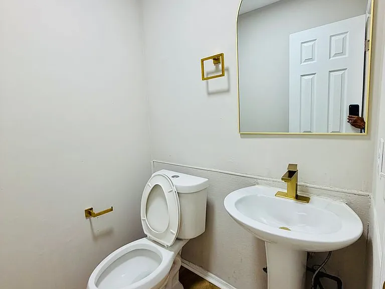 11 Saffron Dr — Photo 11