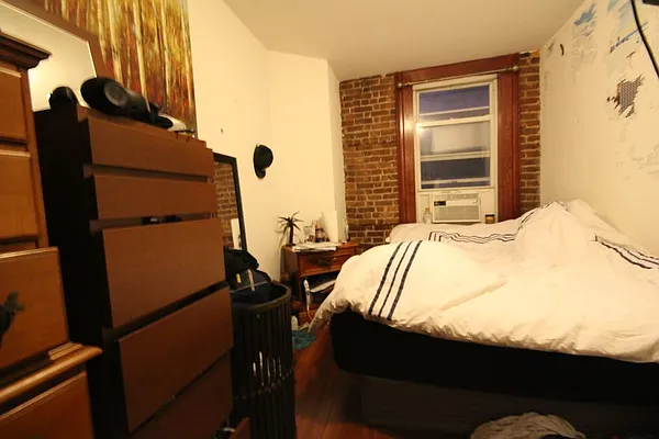 Rented by Dynamik Realty | media 25