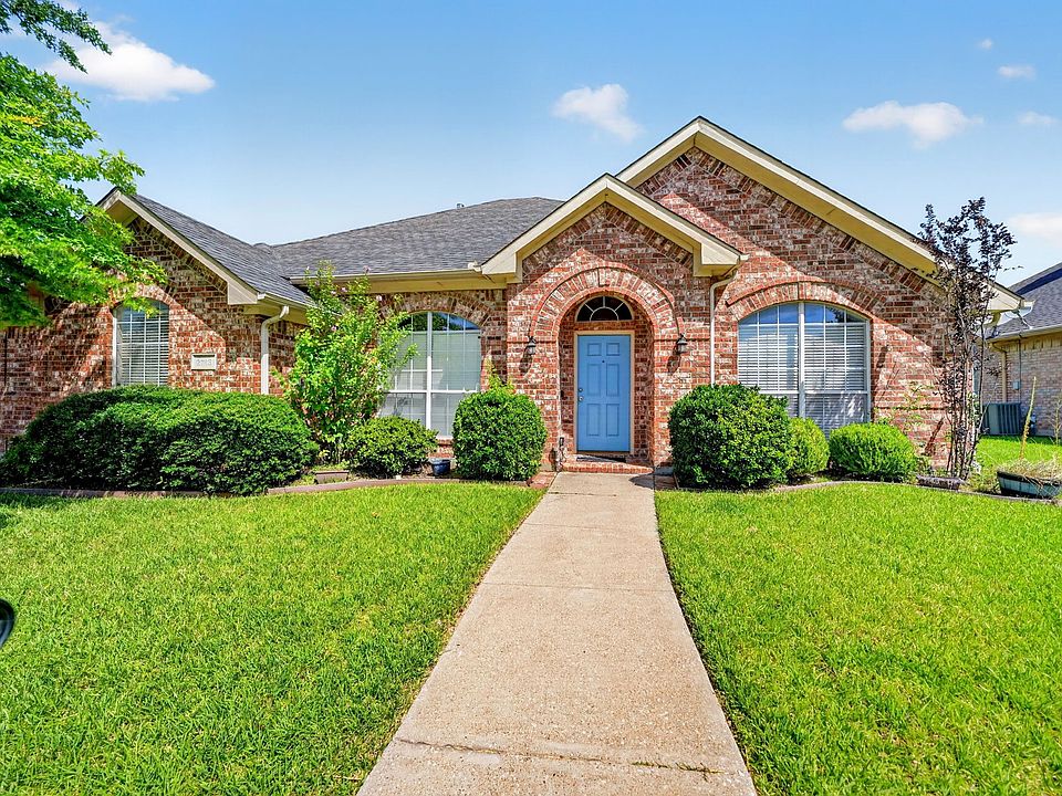 1st image of 2713 Planetree Dr
