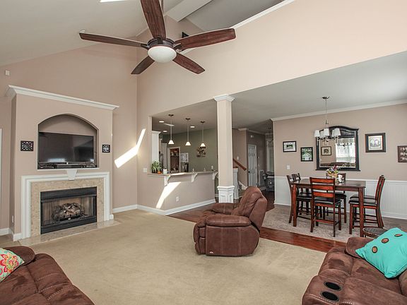 2nd image of 7896 Smith Pond Dr