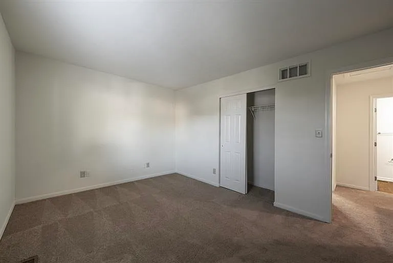 Brandywine Court — Photo 23