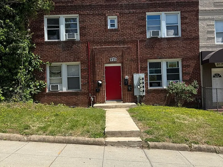 921 19th Street NE, Washington, DC, 20002 — Photo 1