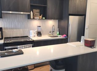 395 Dundas St W #Penthouse 28, Oakville, ON L6M 4L9