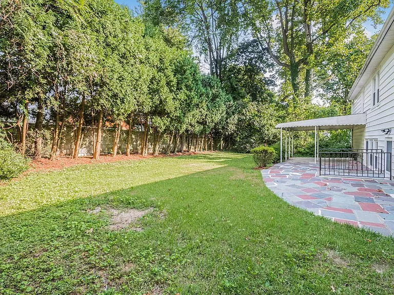 90 Patton Dr — Photo 8