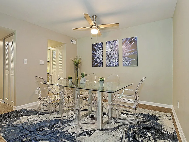 The Avalon Apartment Homes — Photo 2