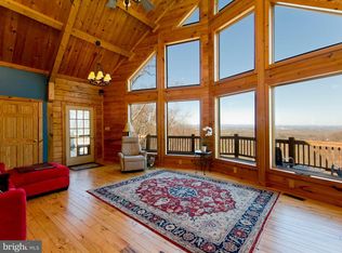 625 Applewood Dr, Front Royal, VA 22630