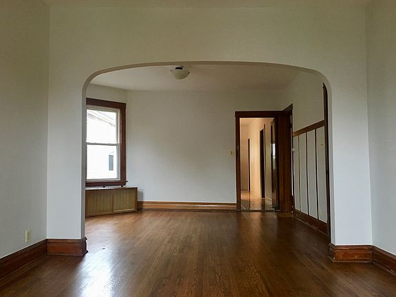 2nd image of 3088 N Haussen Ct