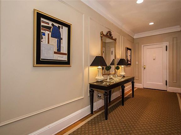 3rd image of 1 Park Ln APT 5B