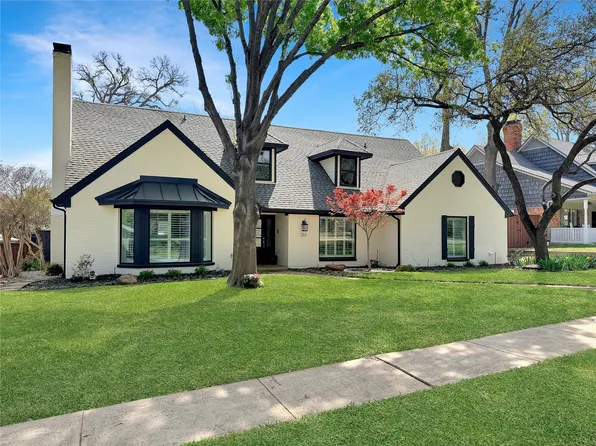 213 Canyon Valley Dr, Richardson, TX 75080