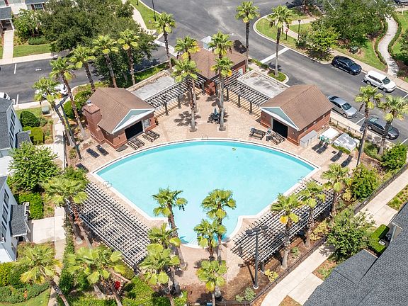 3rd image of 575 Oakleaf Plantation Pkwy Unit 1302