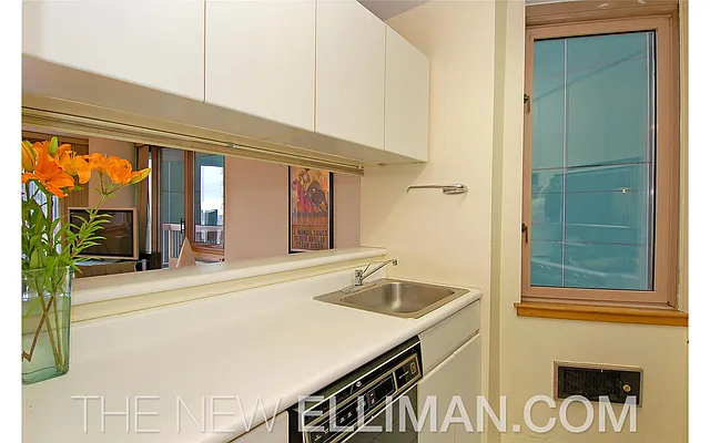 Sold by Douglas Elliman | media 7