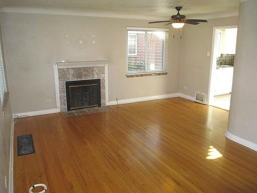 2nd image of 1391 Niagara St
