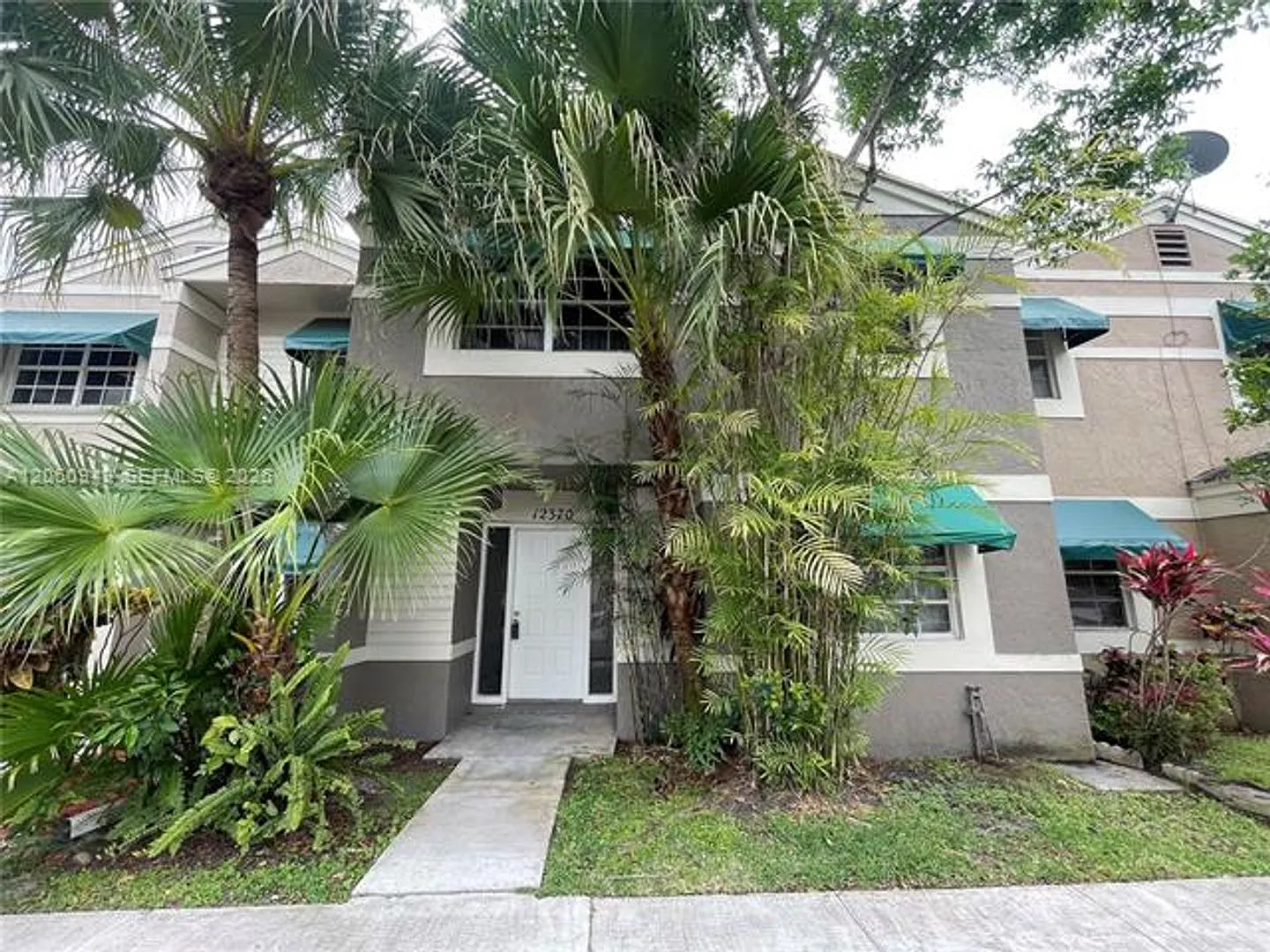 12370 SW 52nd Place th 12370, Cooper City, FL 33330 — Photo 2
