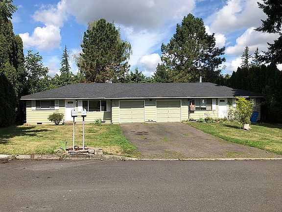 3rd image of 10500 NE 10th St
