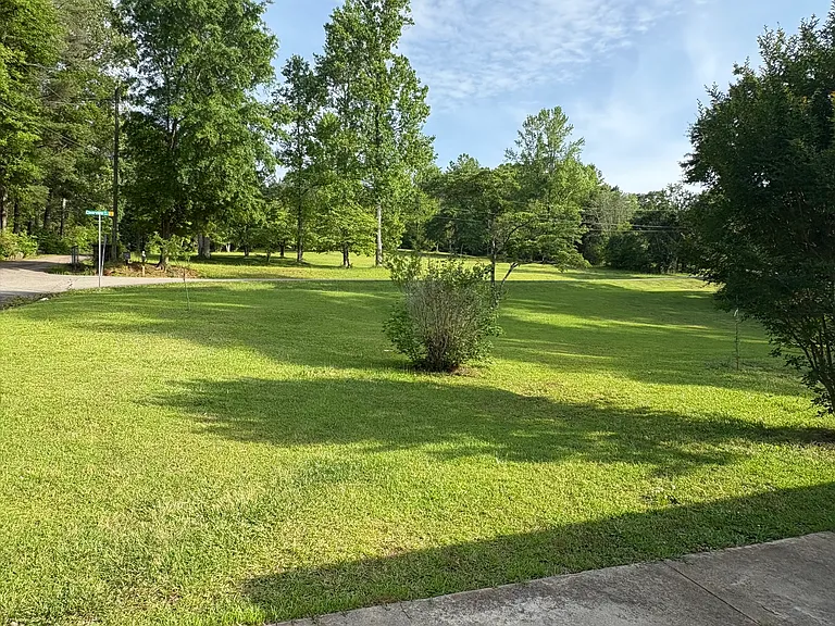 138 Duff Dr — Photo 23