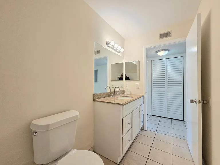 605 Northlake Blvd #48 — Photo 20