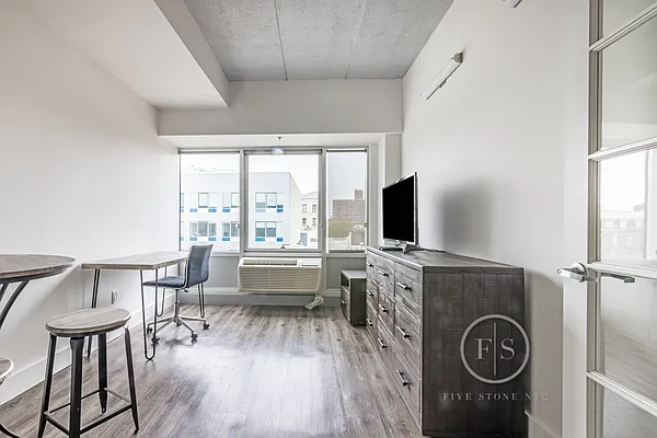 Rented by Five Stone NYC LLC | media 4