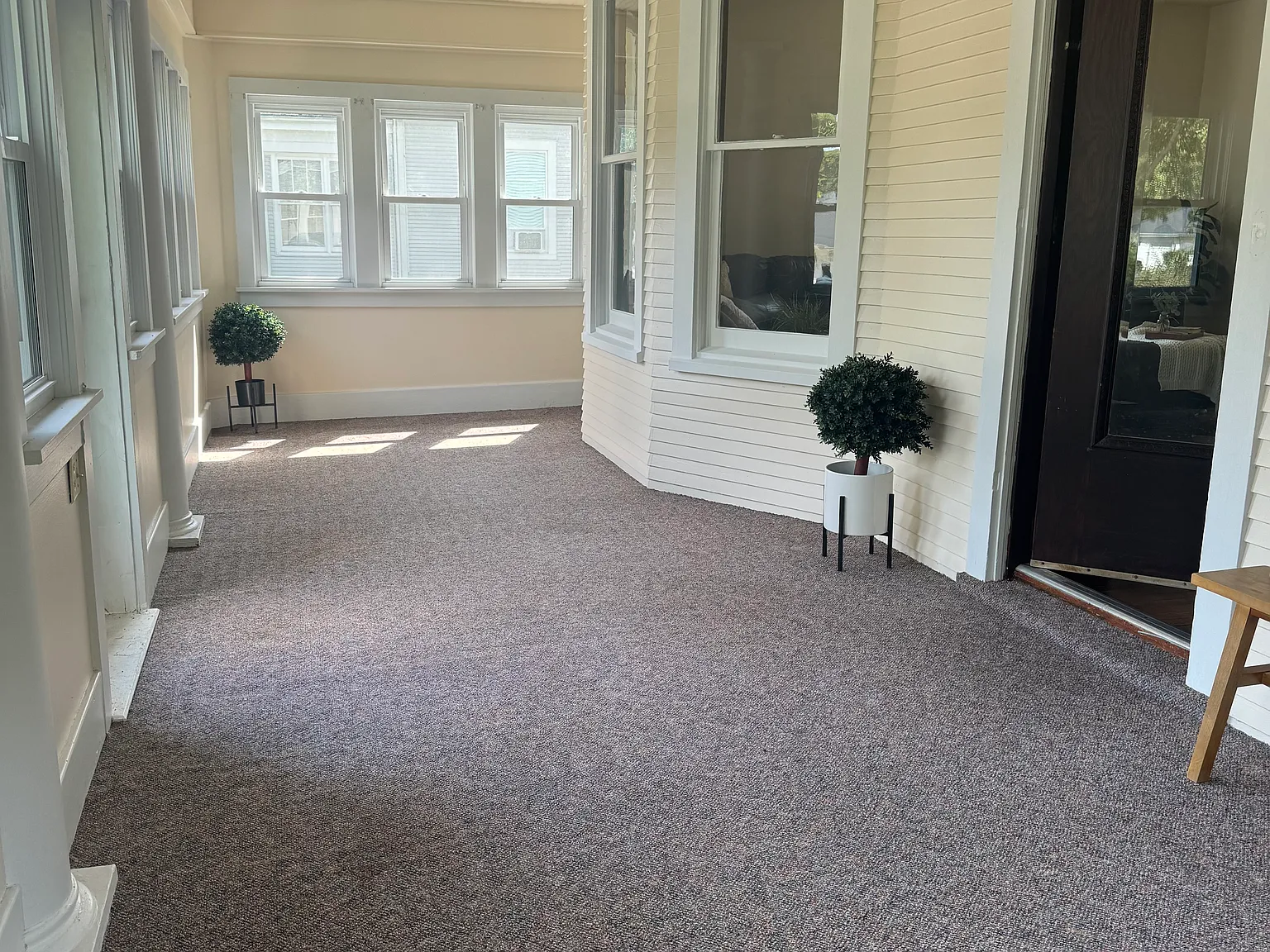 4 bed, 2274 sqft, $2,500 — Photo 2