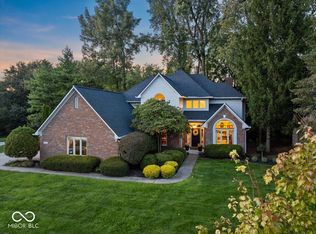 9972 Woods Edge Dr, Fishers, IN 46037