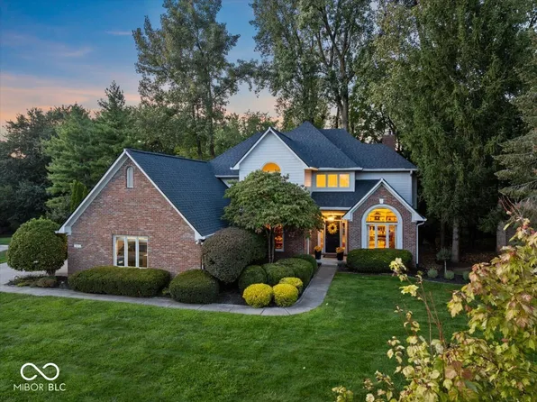 9972 Woods Edge Dr, Fishers, IN 46037