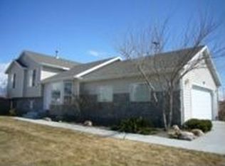 1819 W Springwater Dr, Orem, UT 84059