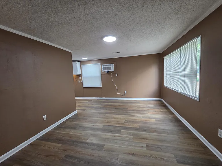 3263 Baskin St — Photo 13