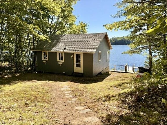 3rd image of 38 Beach Lane