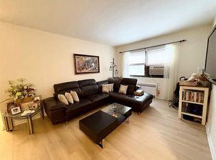 3071 Edwin Ave APT 2B, Fort Lee, NJ 07024