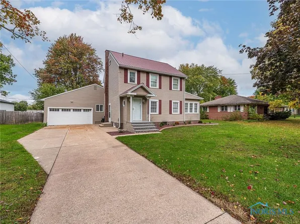 339 E Maple St, Liberty Center, OH 43532