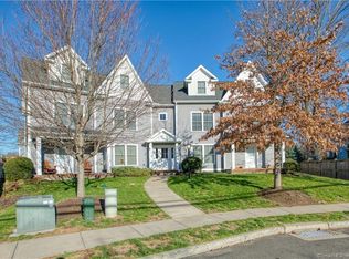 15 W Main St #J201, Norwalk, CT 06851