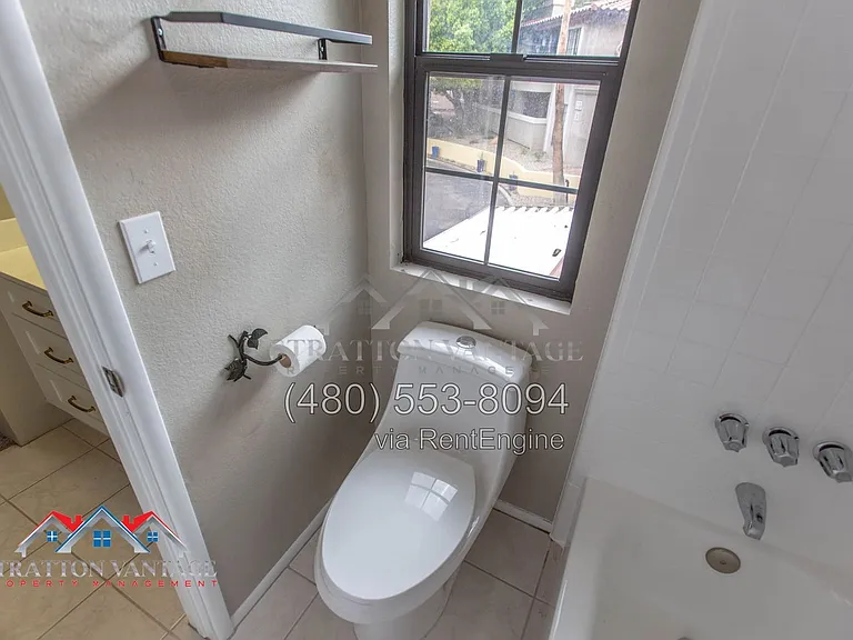 7557 N Dreamy Draw Dr #208 — Photo 18