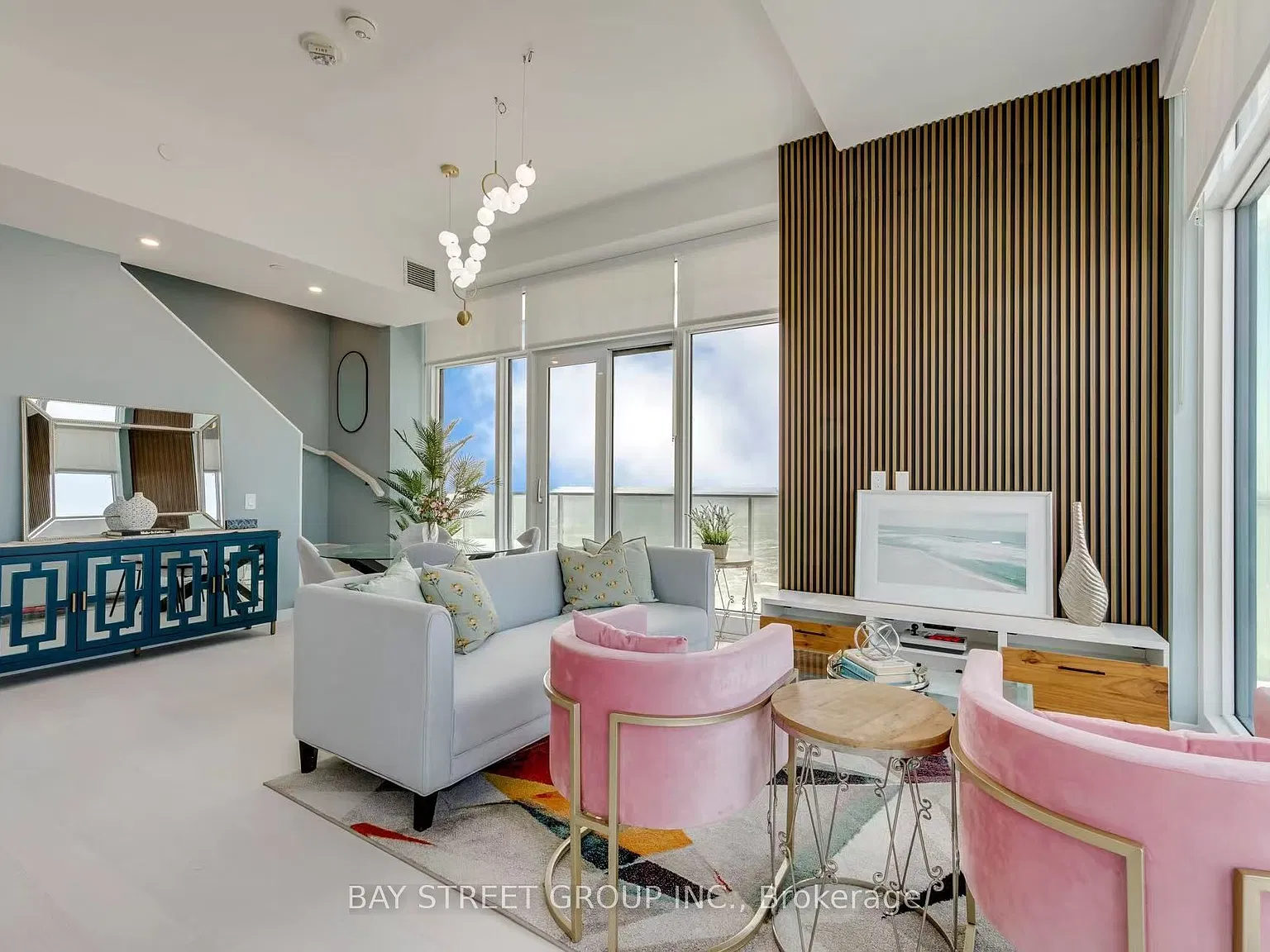 3 bed, $4,200 — Photo 2