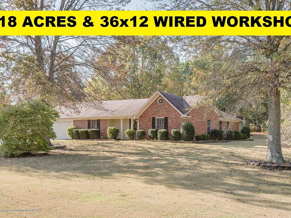 1st image of 3265 Oak Leaf Dr