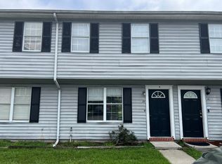 1100 Pineland Ave APT 3D, Hinesville, GA 31313