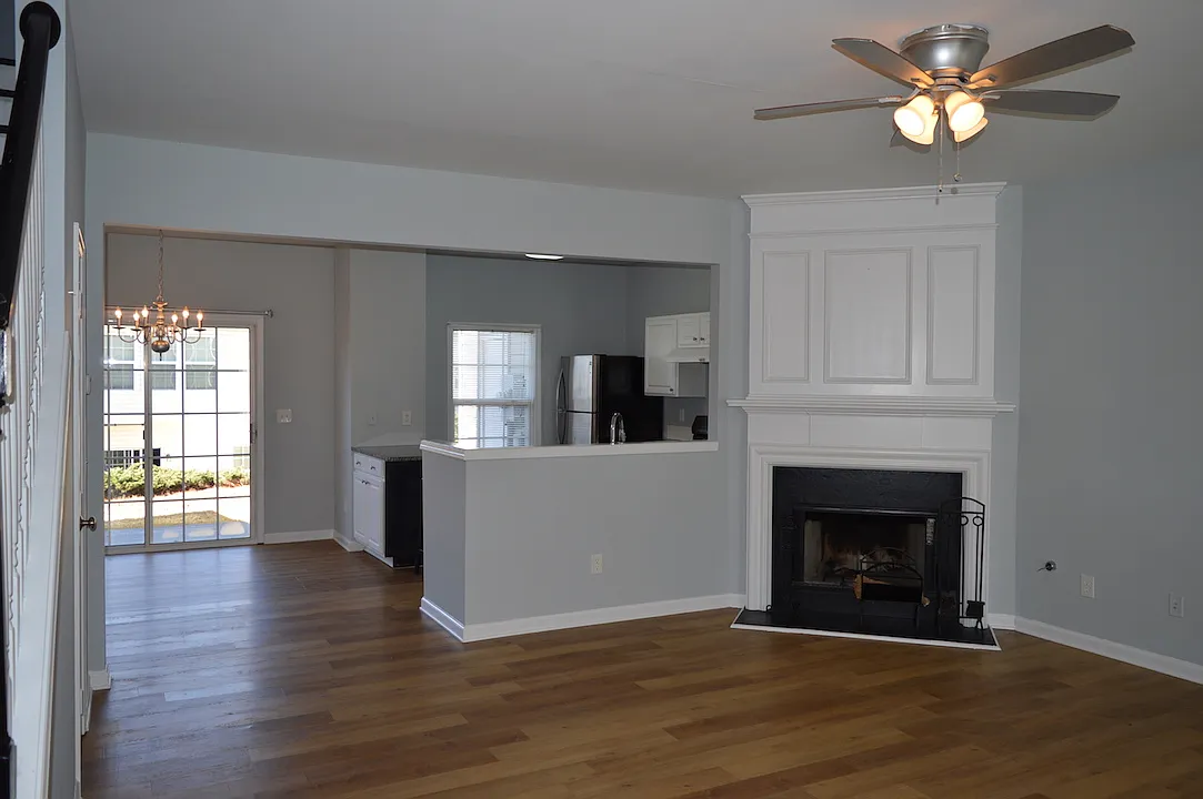 Building Photo - 913 Prestwyck Ct #1