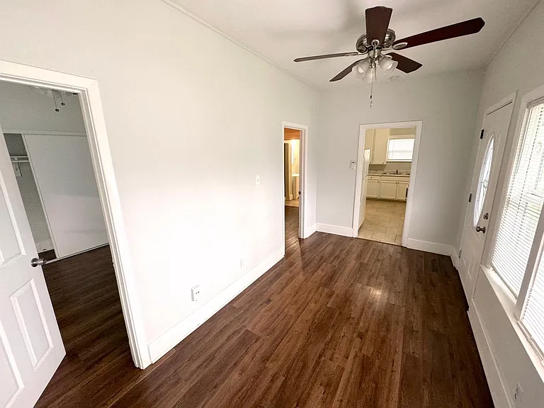 4175 University Ave #1 — Photo 2