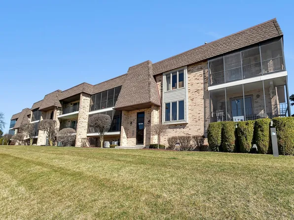 15704 Foxbend Ct APT 2N, Orland Park, IL 60462