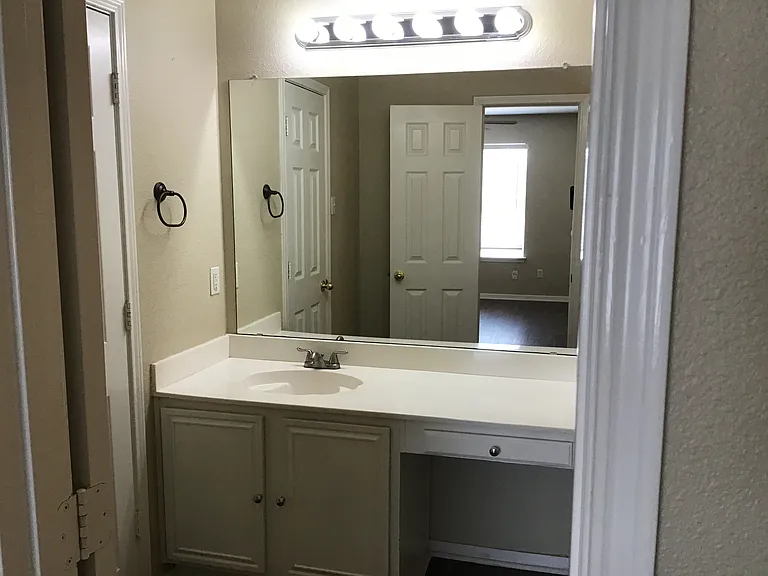 1325 Misty Dr — Photo 12