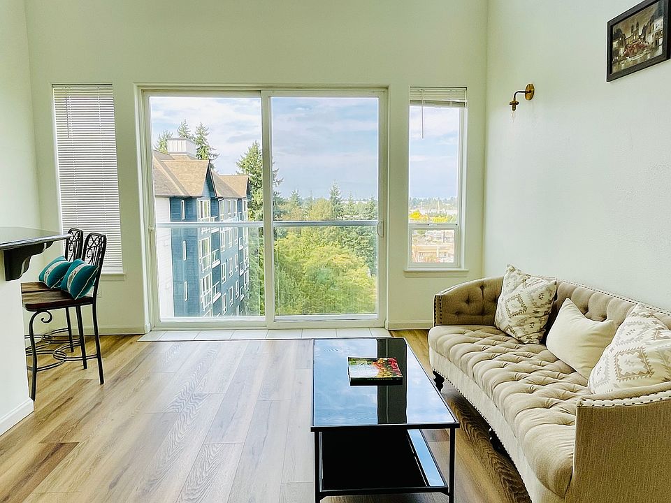 1st image of 2420 S 41st St #526