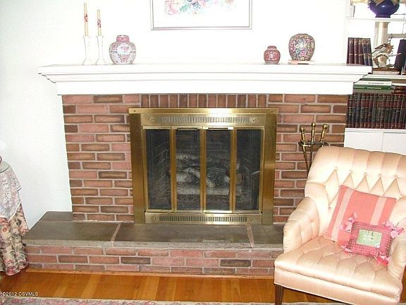 5th image of 604 Frederick Dr