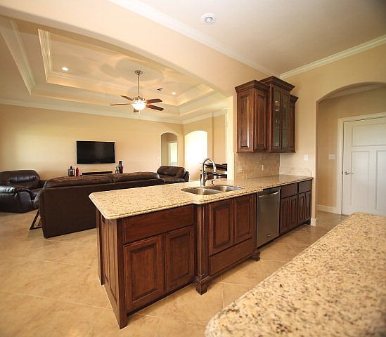 1st image of 3640 Canyon Ln