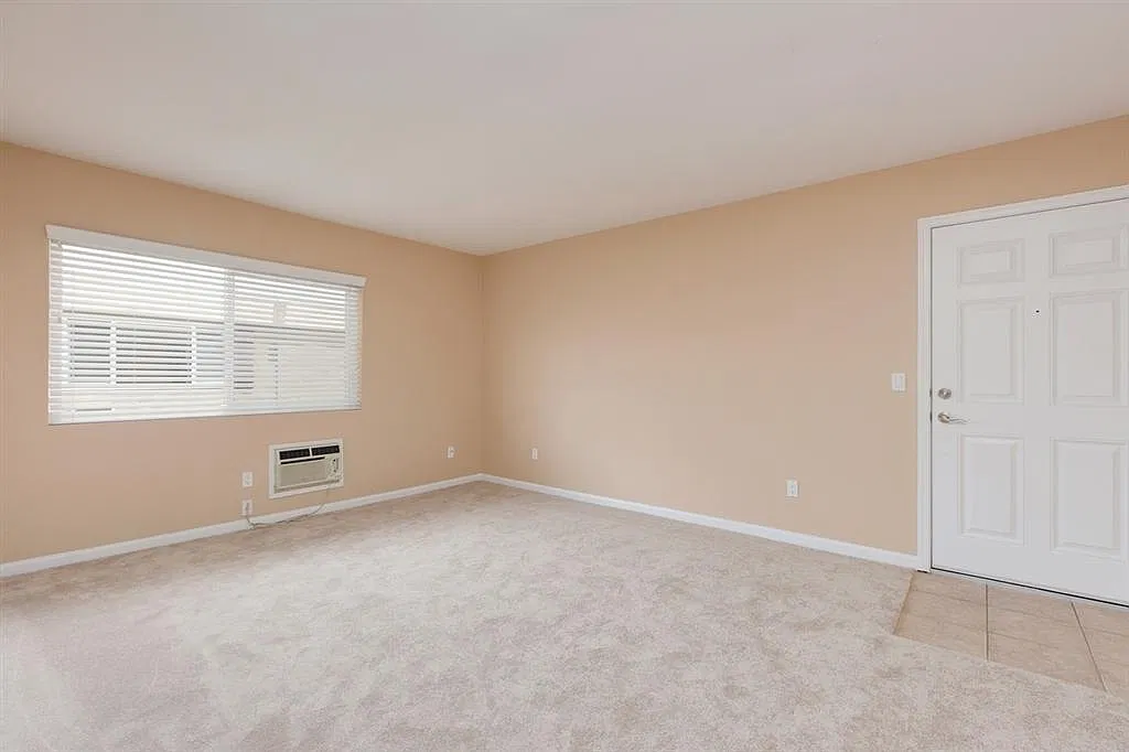 2 bed, 775 sqft, $2,450 — Photo 4