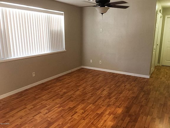 3rd image of 1290 Scottsdale Dr