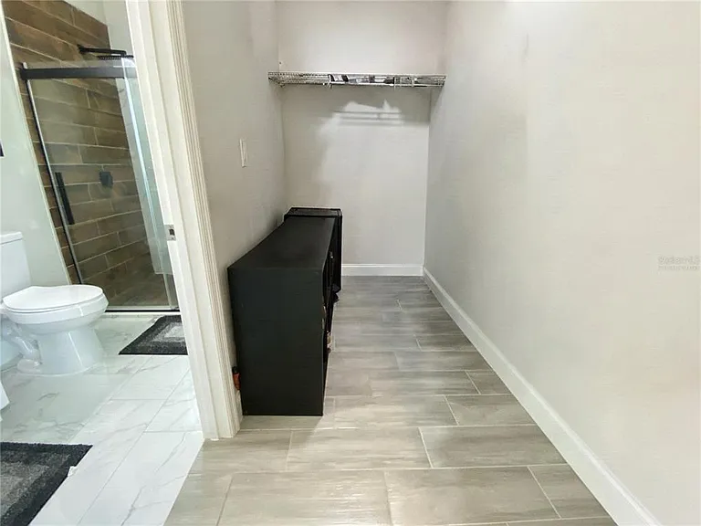 4995 Mercer St — Photo 16