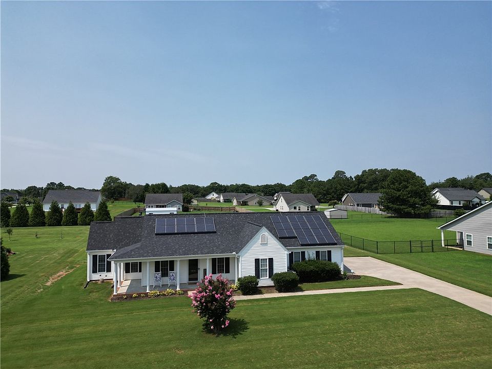 1st image of 1014 Stoneham Cir