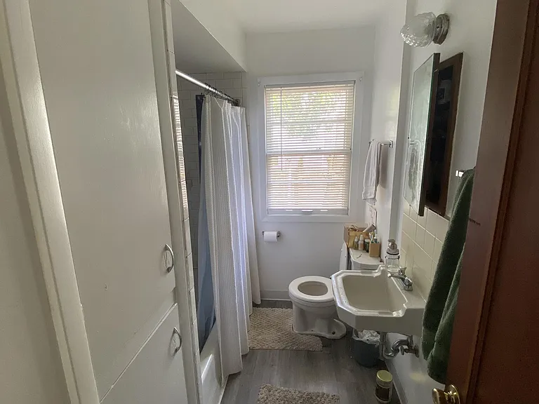 4926 NE 25th Ave — Photo 8