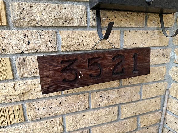 3rd image of 3521 Sykes Park Dr