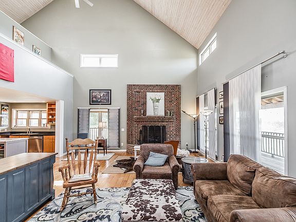 29th image of this home