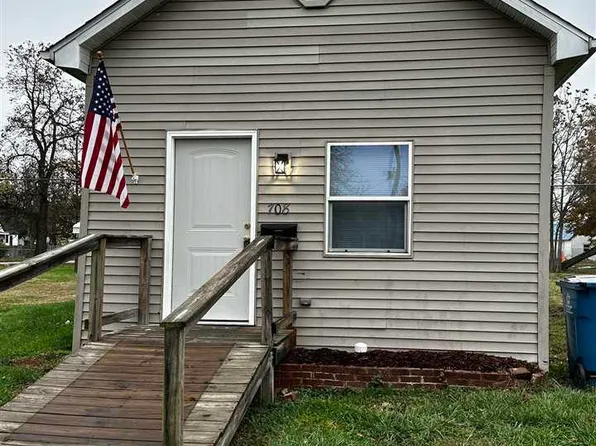 708 S 14th St, Terre Haute, IN 47807